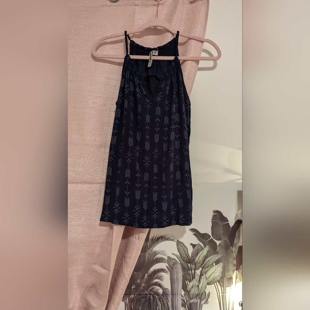 Americanino Blue Arrow Pattern‎ Tank Top Size Small